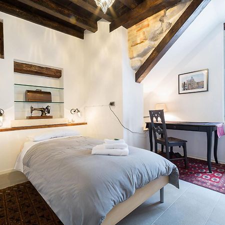 Ve.N.I.Ce Cera Casa Santo Stefano Apartment Venice Exterior photo