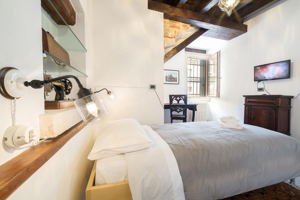Ve.N.I.Ce Cera Casa Santo Stefano Apartment Venice Exterior photo