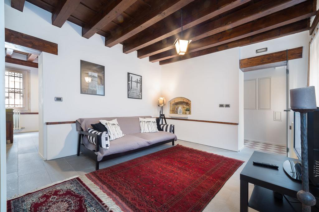 Ve.N.I.Ce Cera Casa Santo Stefano Apartment Venice Exterior photo